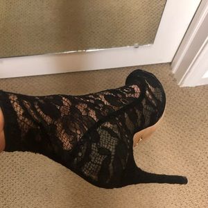 Brand new Dolce & Gabanna lace peep toe heel